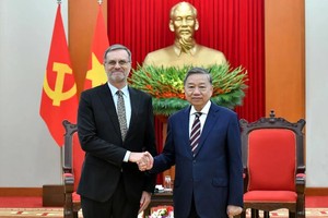 2025年4月18日简讯