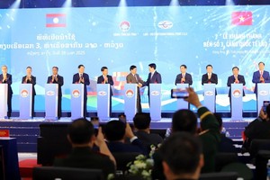 老-越国际港3号码头落成