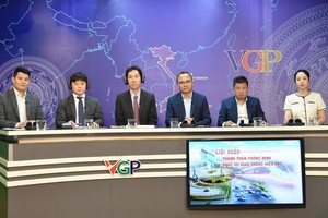 “为现代交通服务智慧结算措施”座谈会特邀演讲者。（图：VGP）