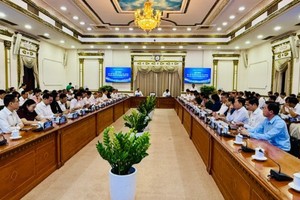 胡志明市、平阳和巴地-头顿省商讨组织架构重组方案