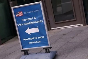 在新指示下，学生签证申请人如未能将社交媒体账号设置为“公开”状态并接受审查，可能会被拒签。（示意图：互联网）