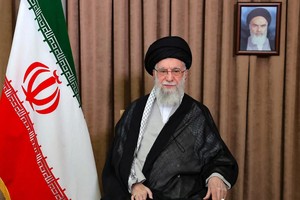 哈梅内伊誓言对敌人的鲁莽挑衅予以严厉惩罚。（图：AFP）