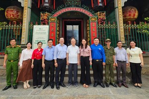 堤岸坊领导探访各华人会馆