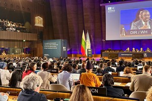 第47届联合国教科文组织世界遗产委员会会议现场。（图：越通社）