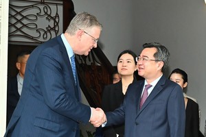 随时为美国投资商创造有利条件