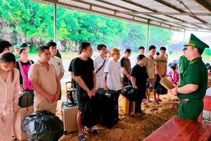 接收柬埔寨移交的45名公民