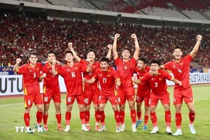越南U23国家队以1比0战胜印度尼西亚U23队，连续第三次荣获东南亚U23足球锦标赛决赛中冠军。（图：越通社）