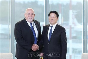 越南国家主席梁强会见开市客（Costco）集团董事长兼首席执行官罗恩·瓦克里斯（Ron Vachris）。（图：越通社）