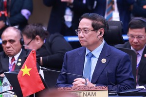 越南政府总理范明政出席第15届东盟-联合国峰会。（图：越通社)