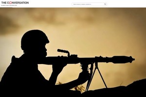 前摇滚乐手发动叛乱，这个西非国家陷入危局