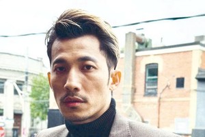 华人演员连炳发。