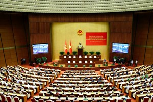 越南党“十四大”决议研究、学习、贯彻与开展落实全国线上会议直播