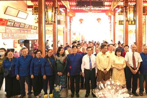 海南会馆新春团拜 乡亲齐聚共贺佳节