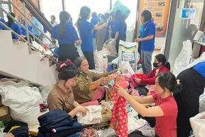 Tiếp tục chia sẻ người dân miền Trung khắc phục thiên tai