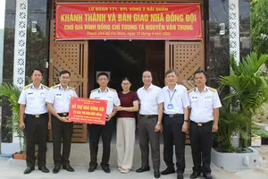 Bàn giao Nhà đồng đội cho quân nhân khó khăn