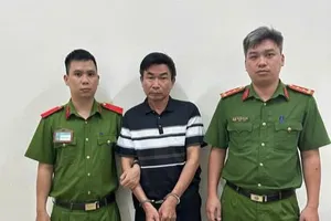 Công an khởi tố người đàn ông hành hung shipper ở phường Rạch Dừa