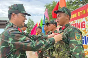 Trung đoàn Minh Đạm nâng chất huấn luyện chiến sĩ mới qua kiểm tra bắn đạn thật