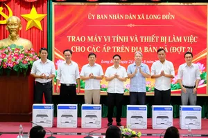 Xã Long Điền hoàn tất trang bị máy tính cho các văn phòng ấp