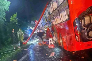 Sạt lở đèo Khánh Lê, 6 người tử vong, nhiều người bị thương