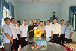 Xuân ấm nơi vùng quê 