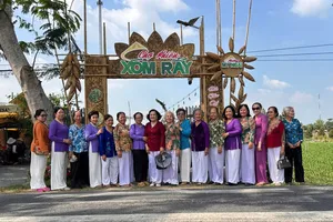 Chợ phiên Xóm Rẫy: Nơi nông sản “cất cánh”, nông dân làm giàu