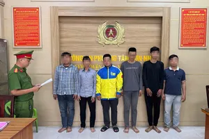 Lên mạng hẹn nhau giải quyết mâu thuẫn, 8 thanh niên bị khởi tố