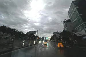 Từ tối nay đến sáng 8-5, nhiều khu vực có mưa dông