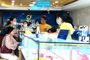Sáng 25-5, giá vàng trong nước tăng nhẹ, thế giới phục hồi mạnh