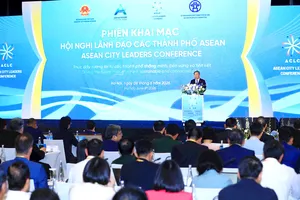 Hội nghị lãnh đạo các thành phố ASEAN ngày 8-6. Ảnh: VIẾT THÀNH.