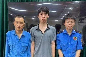 Hà Nội: Tạm giữ hình sự 3 bảo vệ đánh người gây thương tích