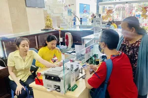 Chiều 19-6, giá vàng giảm thêm 1,1 triệu đồng/lượng