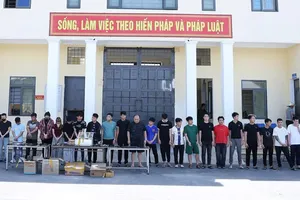 Các đối tượng và tang vật liên quan trong đường dây rửa tiền quy mô lớn, xuyên quốc gia