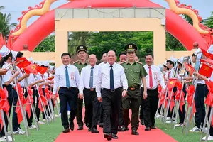 Trưởng Ban Tuyên giáo Trung ương dự Ngày hội Toàn dân bảo vệ an ninh Tổ quốc tại Gia Lai