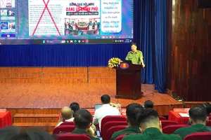 Bồi dưỡng kỹ năng nhận diện, đấu tranh với các quan điểm sai trái trên không gian mạng