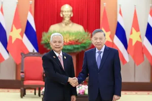 Tổng Bí thư, Chủ tịch nước Tô Lâm và Chủ tịch Quốc hội kiêm Chủ tịch Hạ viện Thái Lan Sophon Zaram. Ảnh: VIẾT CHUNG