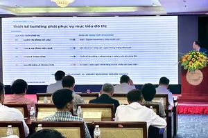 Hội thảo “Giải pháp xây dựng và phát triển đô thị thông minh trên địa bàn TPHCM”. Ảnh: THANH HIỀN