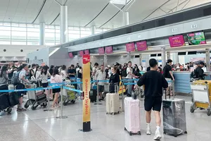 Sân bay Tân Sơn Nhất dự kiến phục vụ hơn 113.000 hành khách trong ngày 30-8