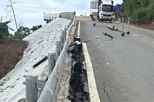 Quốc lộ 28B sụt lún: Đã khắc phục một vị trí, tiếp tục khảo sát toàn tuyến