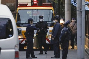 不堪病痛折磨，日本92岁丈夫勒死91岁妻子。