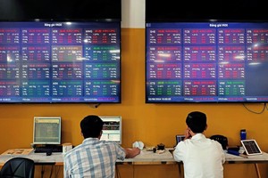 VN-Index指數逼近1700点大关。