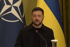 乌克兰总统泽连斯基发表讲话。