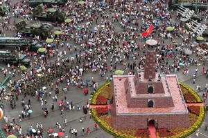 仅在8月31日，国家80周年展会就迎接了65万参观人次。