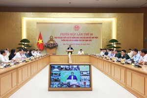 政府总理范明政在国家打击非法、不报告和不受管制（IUU）捕捞指导委员会第16次会议上发表结论性讲话。