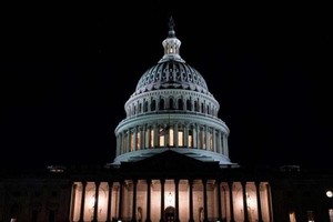 美国政府重新“开门”第一天 华盛顿街头记者直击。