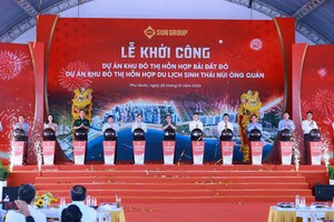 范明政总理出席服务2027年亚太经合组织（APEC）领导人会议的两个工程和项目动工仪式。