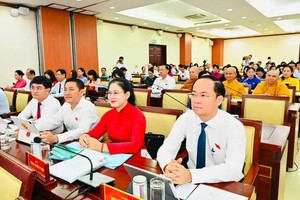 与会的代表们。 