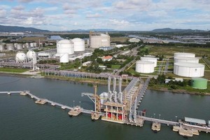 位于氏槐港的LNG/LPG仓库。