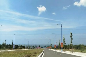 通往林同省藩切航空港项目的道路。