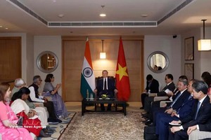 党中央总书记、国家主席苏林会见印度-越南友好协会主席和越南驻印度名誉领事。