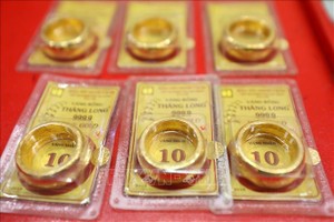 6月10日金价继续深跌。图:越通社